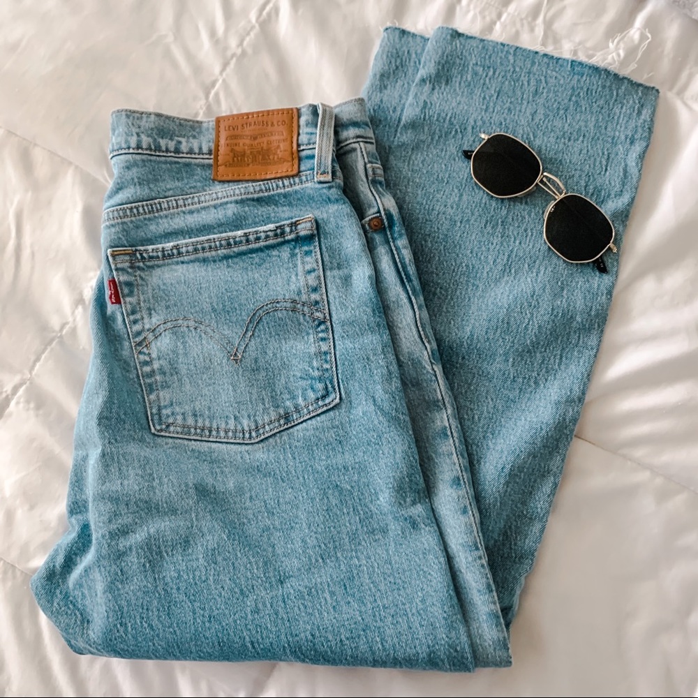 Wedgie Straight Jeans